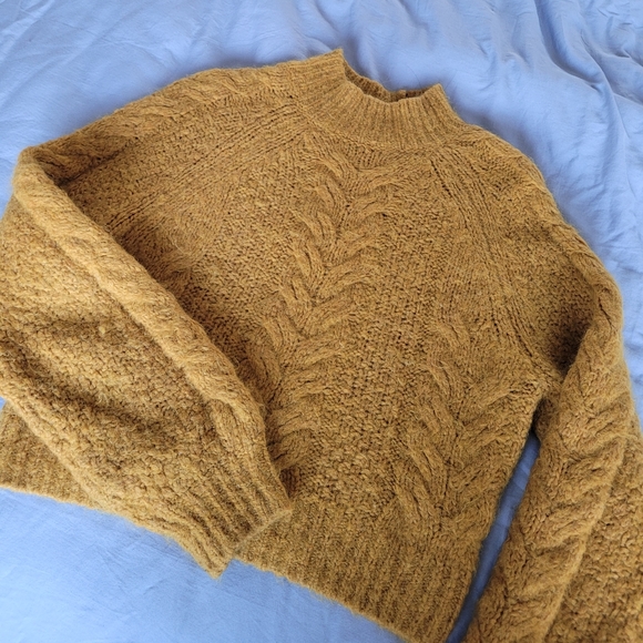 SOLD - Aritzia Mustard cropped fisherman sweater S - Picture 5 of 6